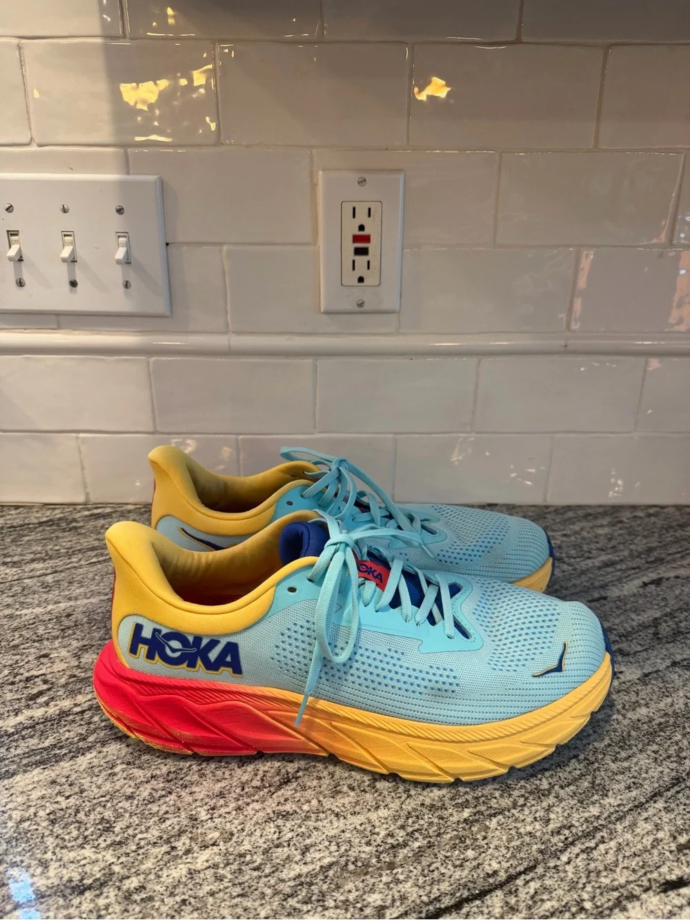 Men’s Hoka Arahi 7 Size 10.5